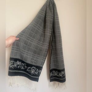 Versace wool patterned scarf